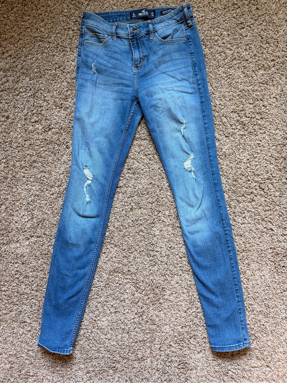 Hollister Women's Ripped Skinny Jeans in Medium Blue Wash